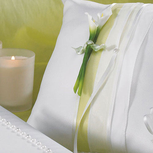 Bridal Beauty Calla Lily Square Ring Pillow